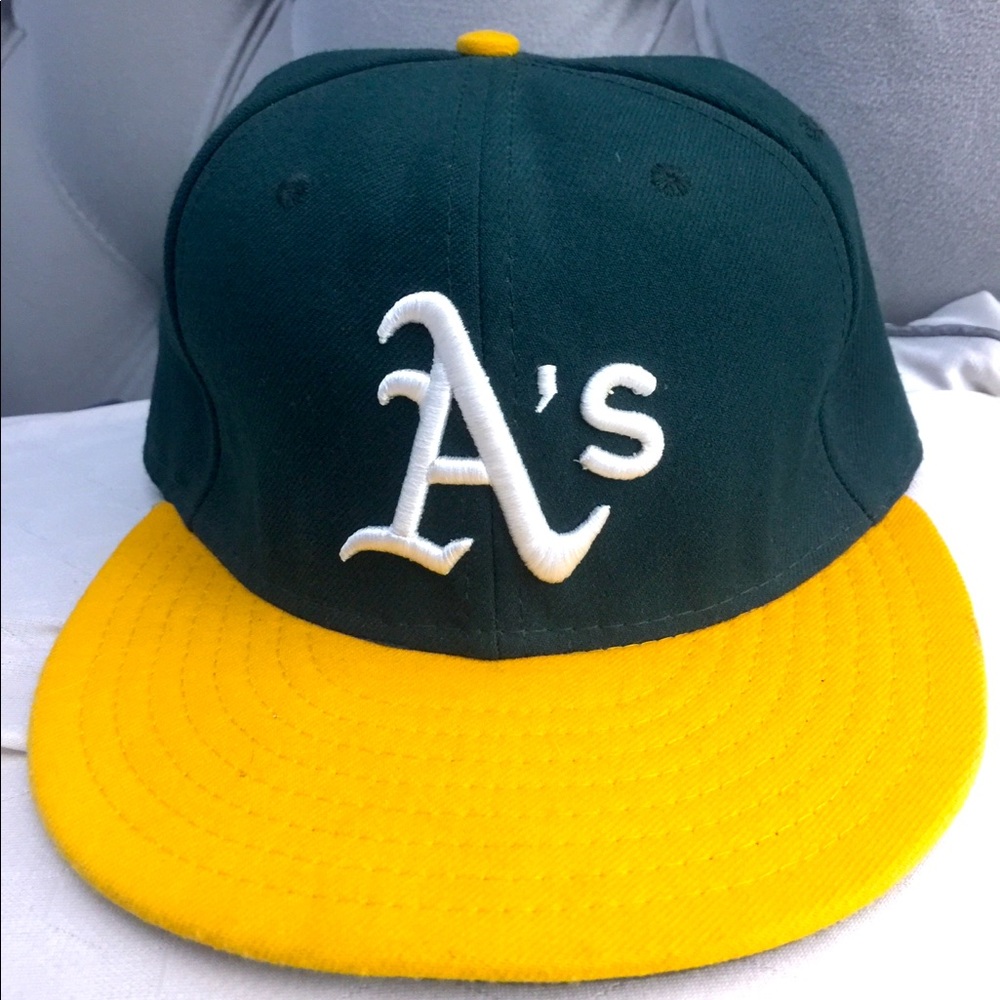 Oakland Athletics A's Hat - Size 7 1/8 56.8 cm